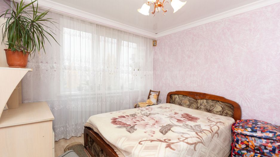 Vânzare, apartament, 3 camere, str. Luceafarul ,sat. Dobrogea. - Poză 12