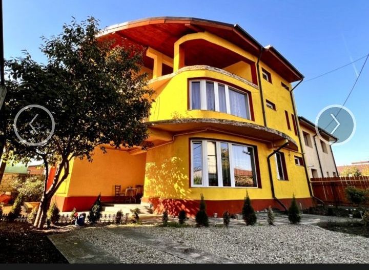 Vila 7 camere zona Militari Vânzare sau Inchiriere la 2300 de euro - Poză 1