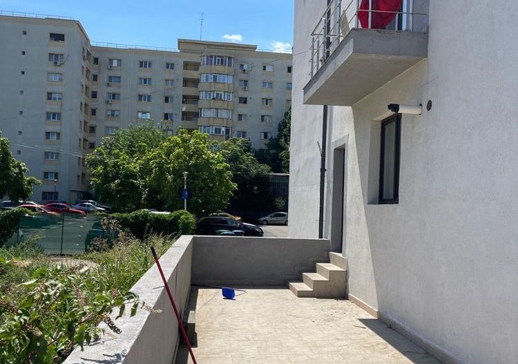 Bloc De Inchiriat - Poză 5