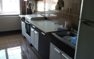 BRASADAS închiriază ap 2 cam decomandat Et 5/7 - Unirii. - Poză 5