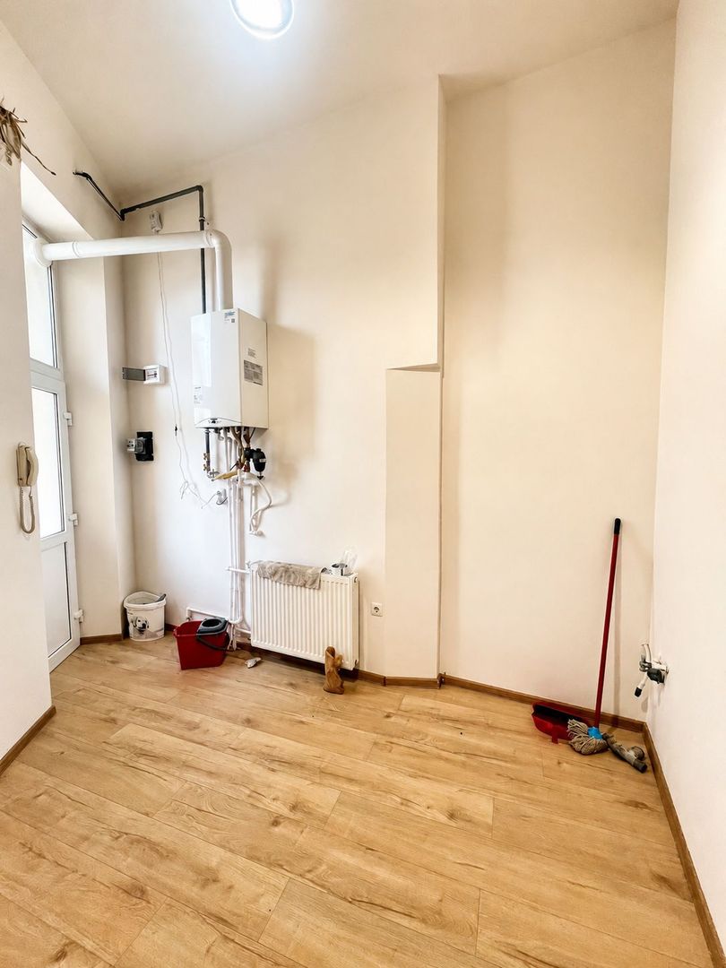 Apartament Ultracentral, renovat, etajul 1, centrala pe gaz - Poză 6
