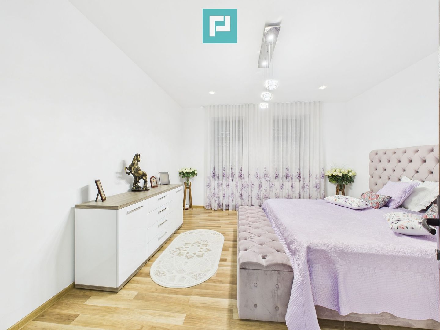 Casă exclusivistă cu 4 camere, în Secusigiu, Arad - Poză 6