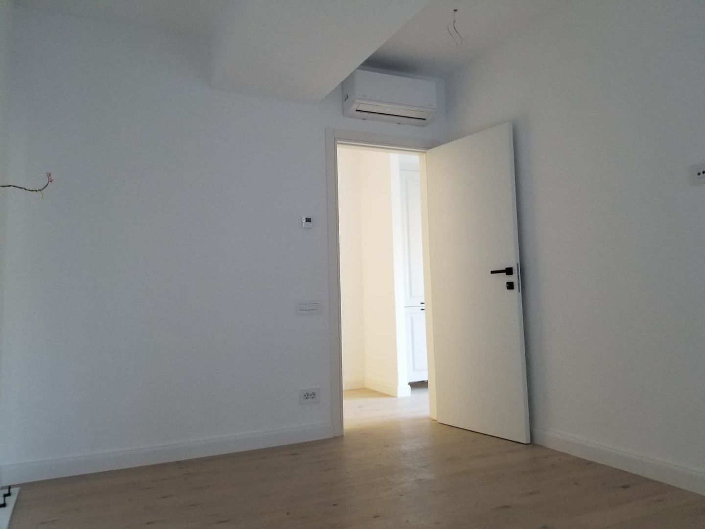 Apartamente 2 camere bloc nou Universitate Armemeasca prima Inchiriere - Poză 40