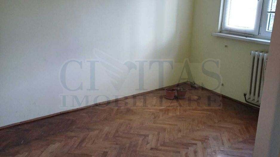 2 camere Brancusi, etaj intermediar, pret negociabil!!! - Poză 4