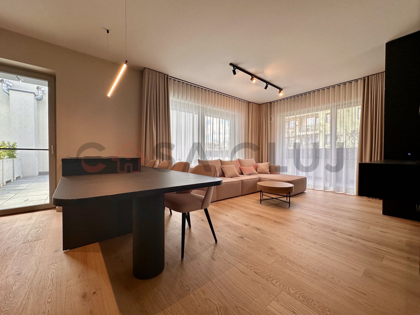 Apartament ultrafinisat, spatios. Parcare! Bloc Nou! Zona Fsega! - Poză 4