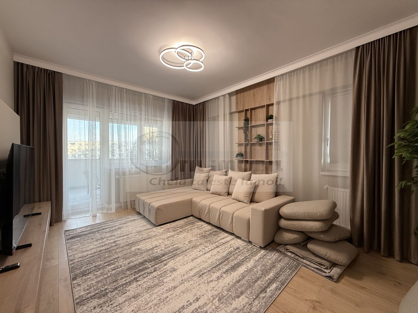 2 CAM , CENTRU PODU ROS PALAS , UNIREA TOWERS, LUX, PRIMA INCHIRIERE - Poză 42