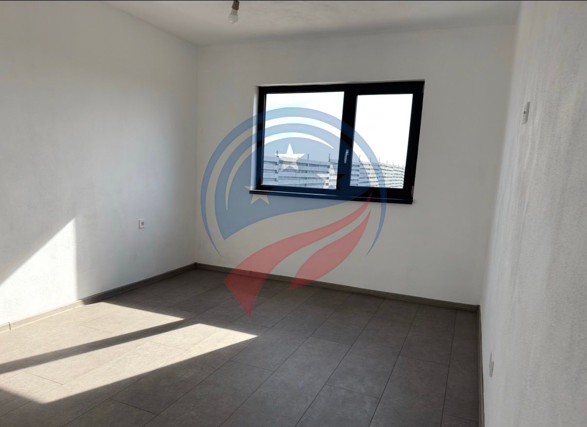 CASA NOUA ,PARTER,PIELESTI - Poză 3
