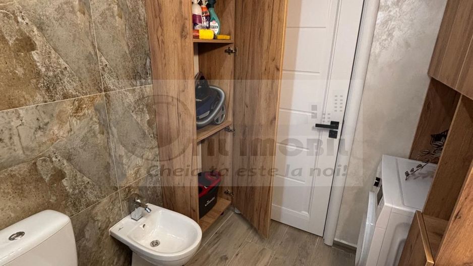 Apartament 4 camere, LUX, Capat CUG- 650 EURO - Poză 20