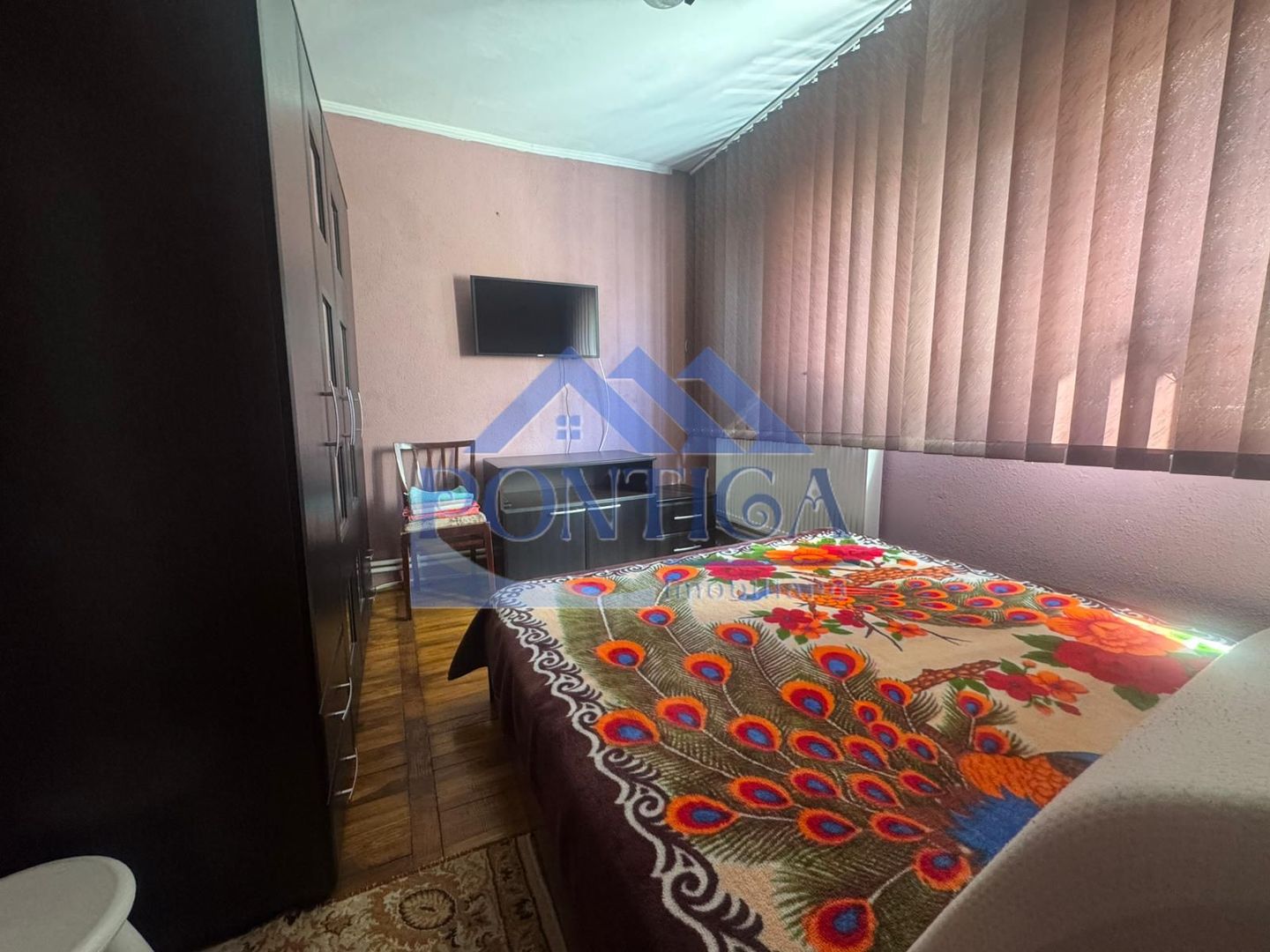 Apartament 4 camere decomandat | Etajul 2| 2 bai | Poarta 6 - Poză 4