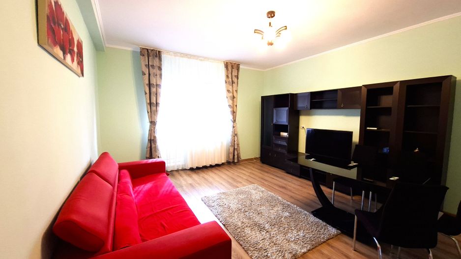 Apartament cu 2 camere, priveliște superbă spre Tâmpa, zonă centrală - Poză 3