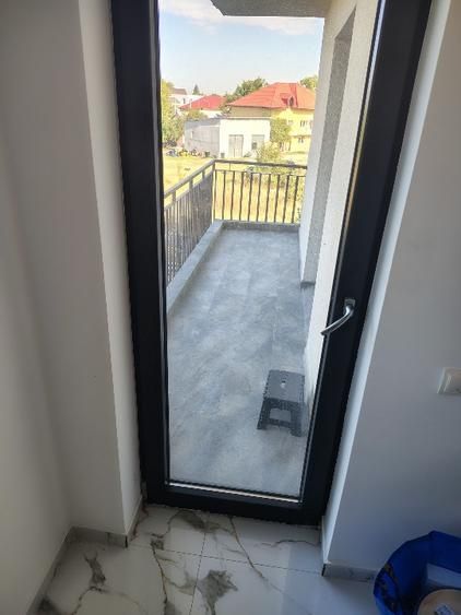 Vanzare apartament 3 camere 87,7 mp, 2 băi, parcare privată, etaj 1, bloc 2022 - Poză 10