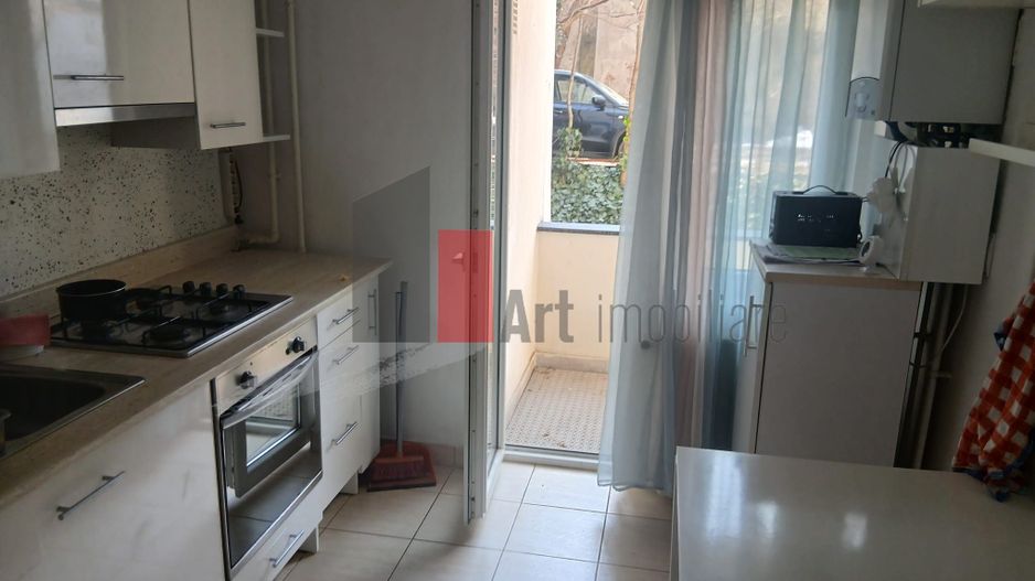 3 Camere Universitate - Parcul Cismigiu - Poză 1