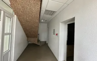 De Vânzare Clădire comercială cu depozit și parcare tiruri. 17 ari. - Poză 14