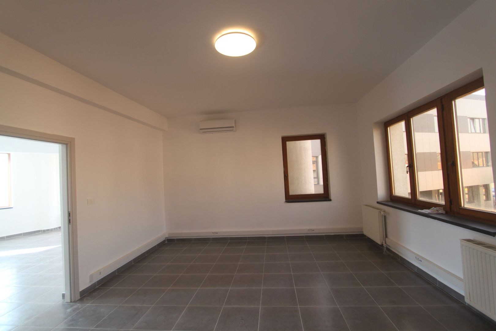 Cladire birouri - 282 mp -  zona Rebreanu - Poză 24