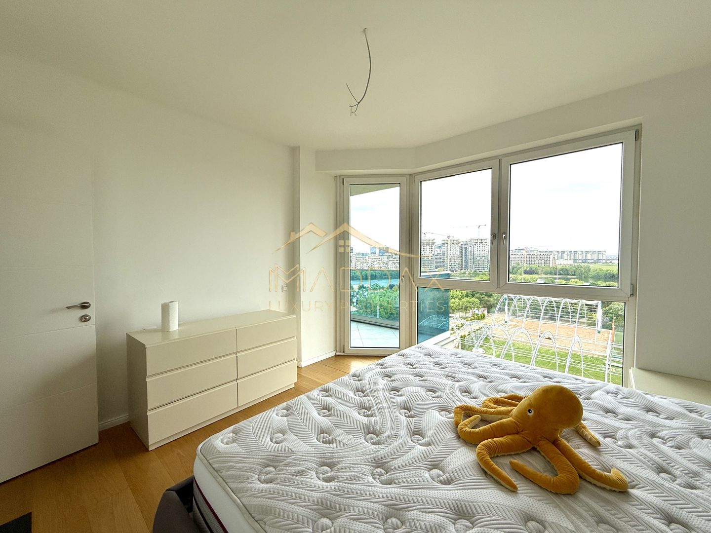 Apartament cu 4 camere  *122mp* / 1 Parcare Subetarana / Floreasca - Lake View - Poză 26