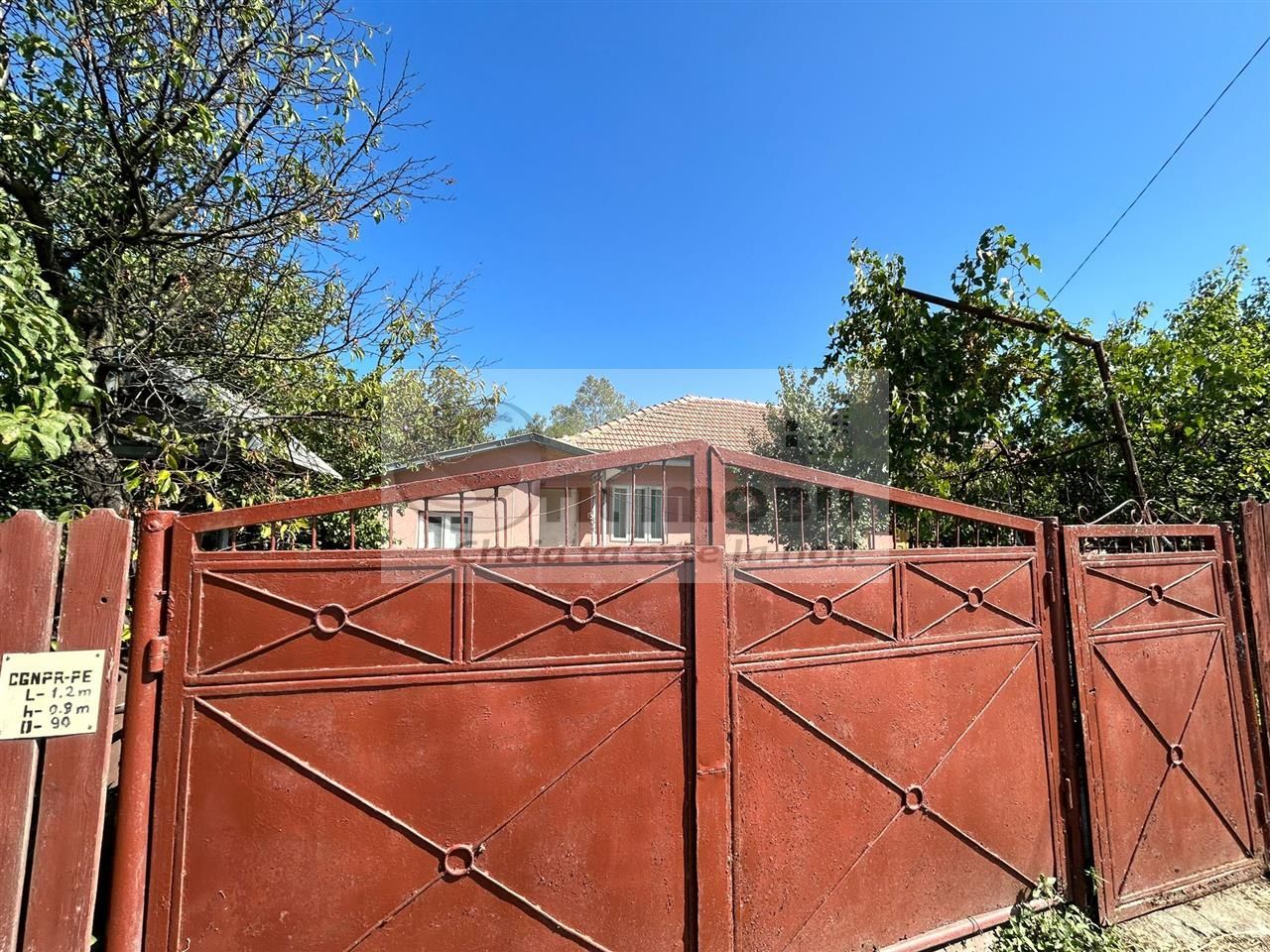 Casa si teren 4333 mp de vanzare in Tomesti - Chicerea-90,000 € - Poză 5
