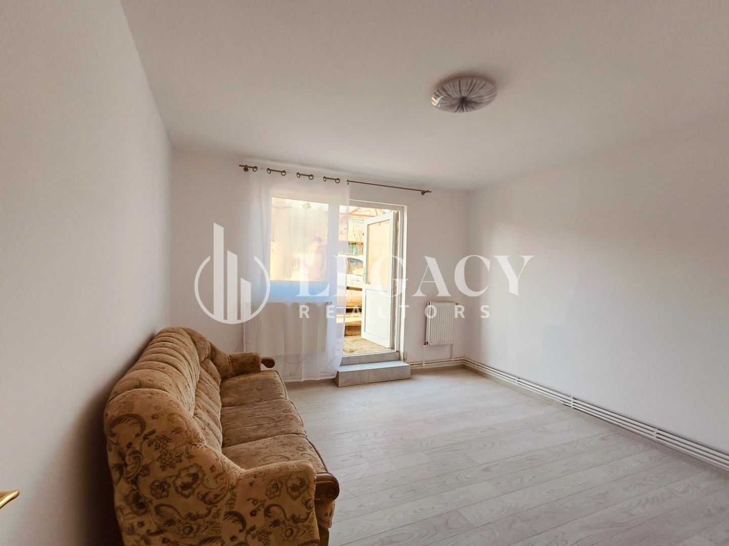 Vilă de închiriat, parter + etaj, str. Valea Rediului 36 - Poză 14