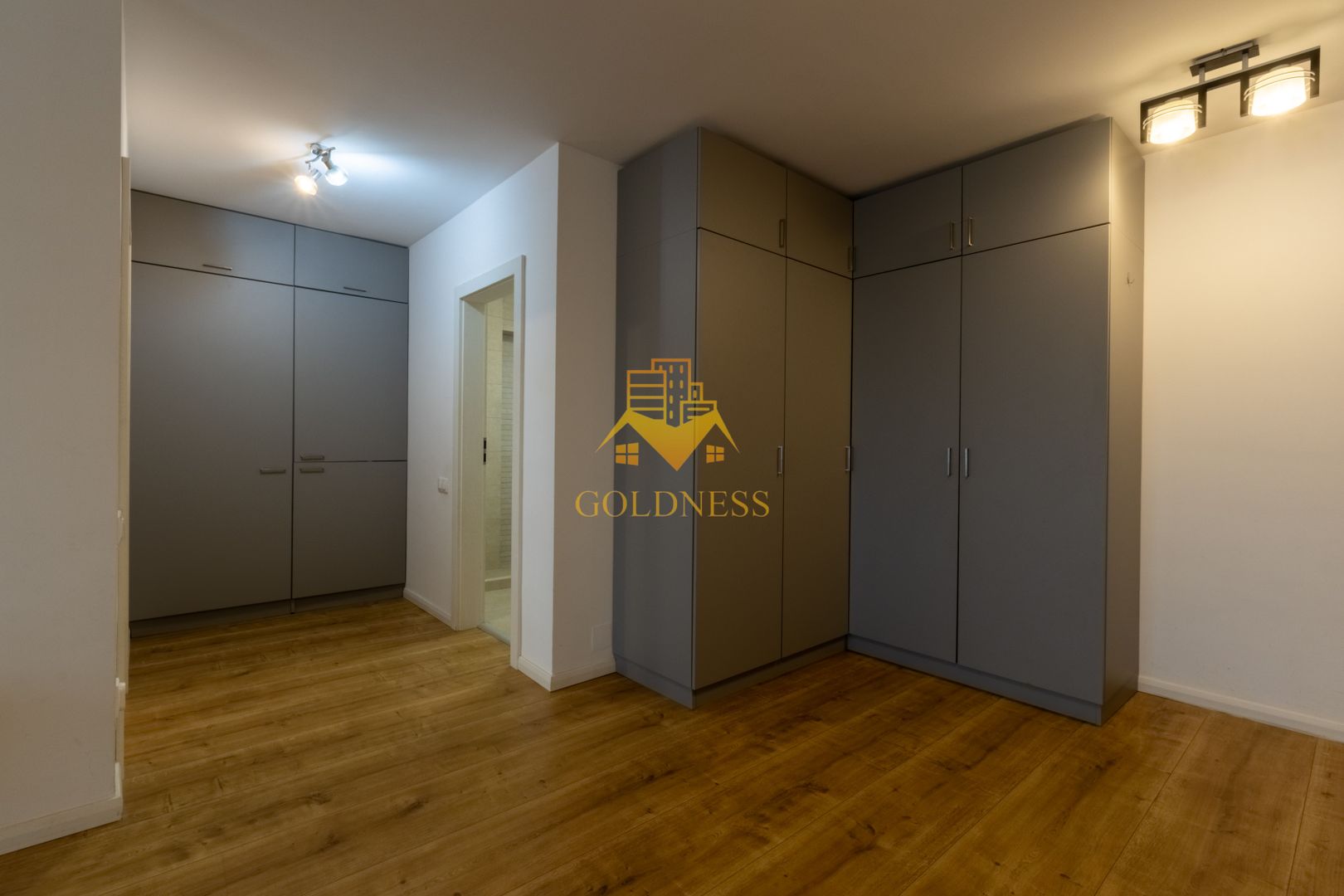 2 camere, modern,garaj, bloc nou, Scala zona Centrala, Bosch, Ntt Data - Poză 8