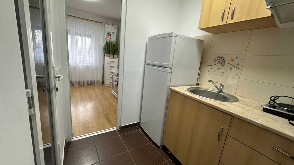 Soarelui | 1 Camera | Disponibila imediat | Centrala proprie | Renovata complet - Poză 3