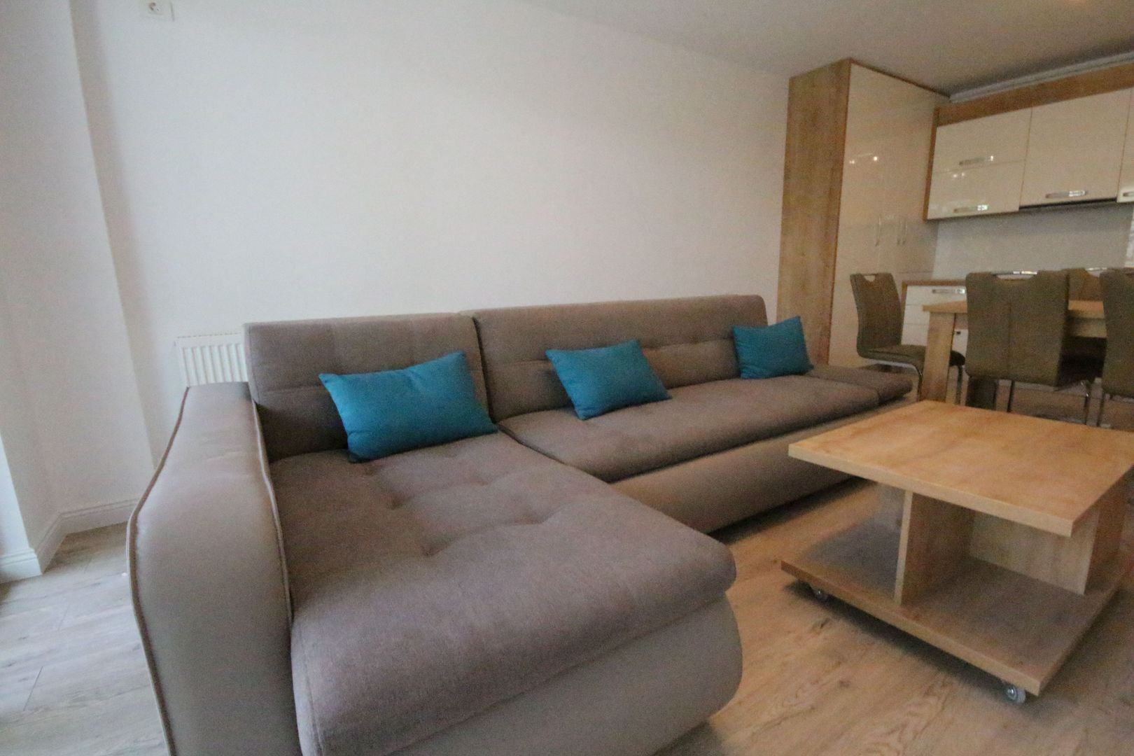 Apartament lux cu 3 camere de vanzare în zona Elisabetin - Poză 2