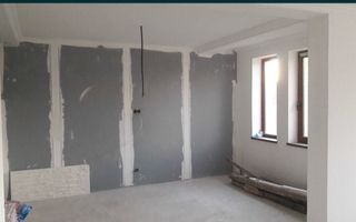 Apartament Spatios aproapr de Micro 17, are 175 mp,curte 163 mp - Poză 5