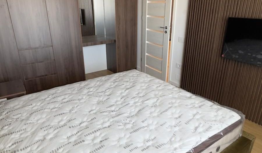 Inchiriez ap 3 camere, mobil utilat modern, loc parcare- 800 euro/luna - Poză 6