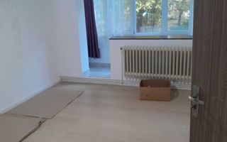 Apartament 2 camere semidecomandat în Tătărași, etaj 1, două balcoane, lângă parcul mare - Poză 8