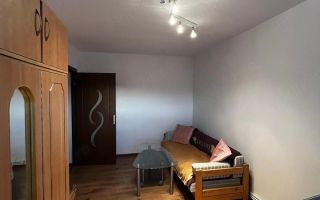 Apartament 2 camere renovat, mobilat, Târgu Frumos, lângă Biserica Sf. Parascheva - Poză 1
