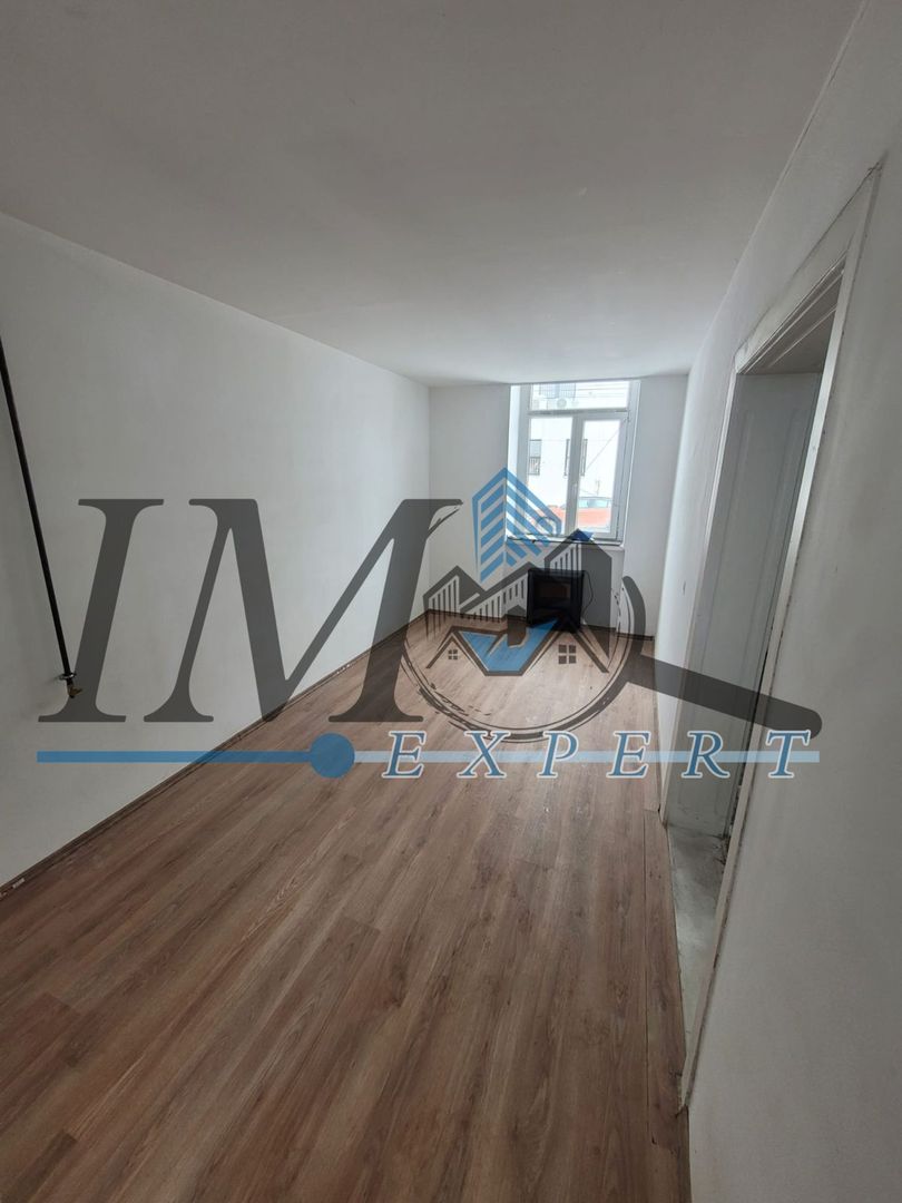 Spatiu pentru birouri in suprafata  45mp zona Centru - Poză 2