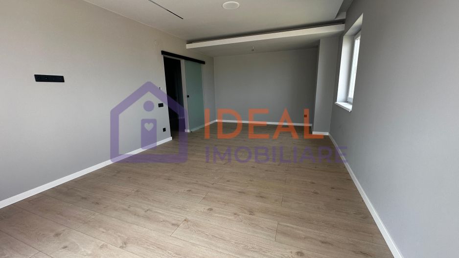 Penthouse cu 3 camere LA CHEIE, cu terasa de 191mpu, zona Calea Surii Mici - Poză 27