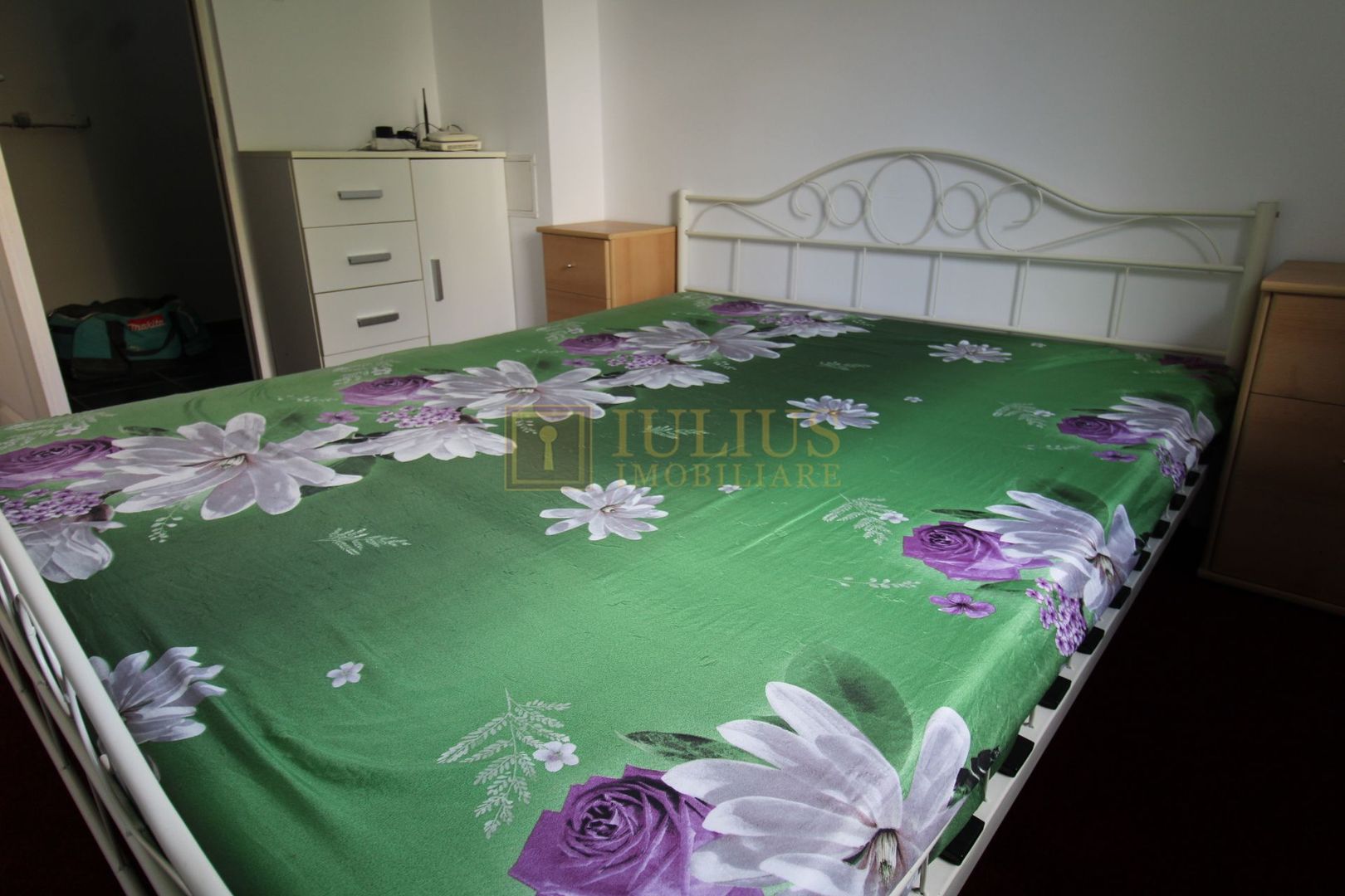 Apartament spatios, 3 camere, centrala proprie - Poză 10