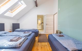 Pensiune/Vila turistica /cazare muncitori in Cristian Brasov - Poză 11