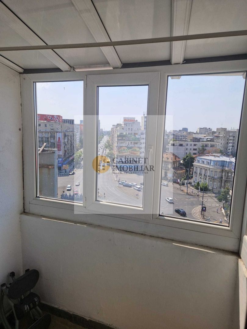 Garsoniera  30 mp |  Piata Romana  |  Balcon Vedere |  Panoramica - Poză 1