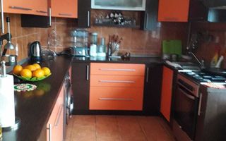 Vilă de închiriat în Bucium, vis-a-vis de Lidl – 4 camere, mobilată, 800 euro/lună - Poză 4