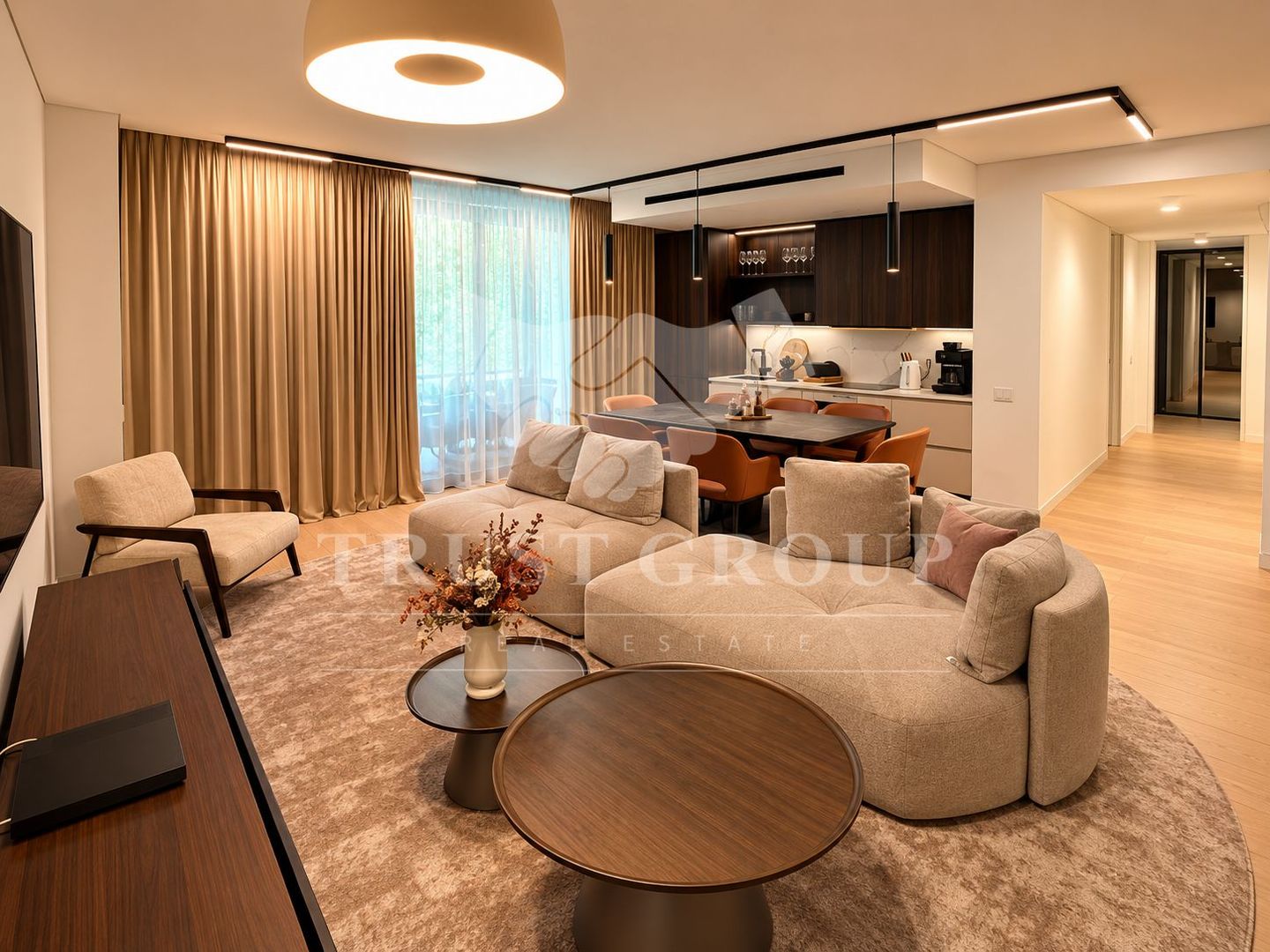 Apartament 4 camere Capitale | Parter cu Gradina de  74mp | 2 Parcari & Boxa - Poză 1