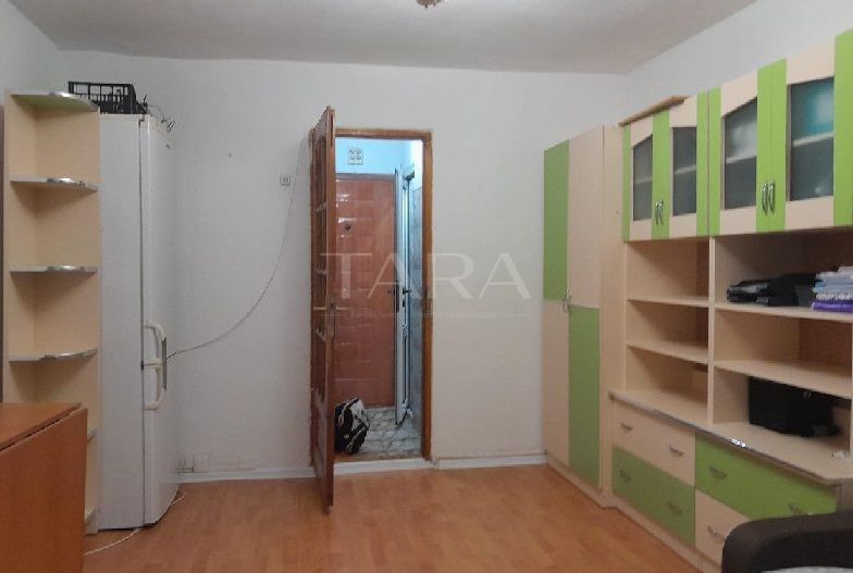 !!OCAZIE!! INCHIRIEM APARTAMENT - Poză 3