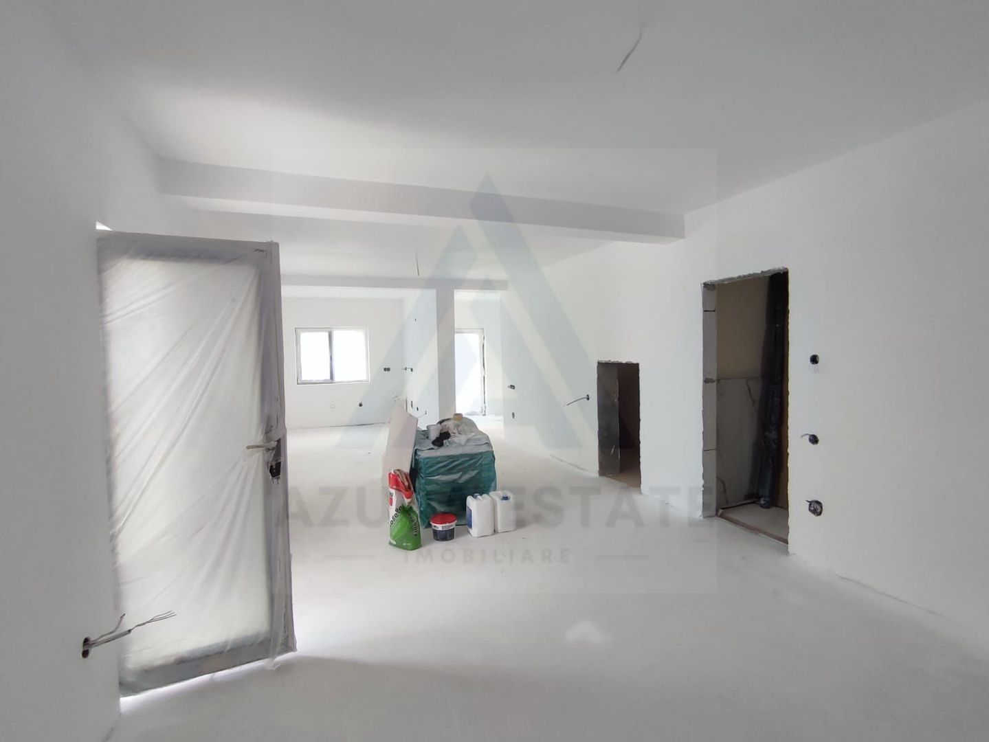 Casa la cheie cu 4 camere 2 bai curte 185 mp liberi pe Calea Cisnadiei - Poză 7