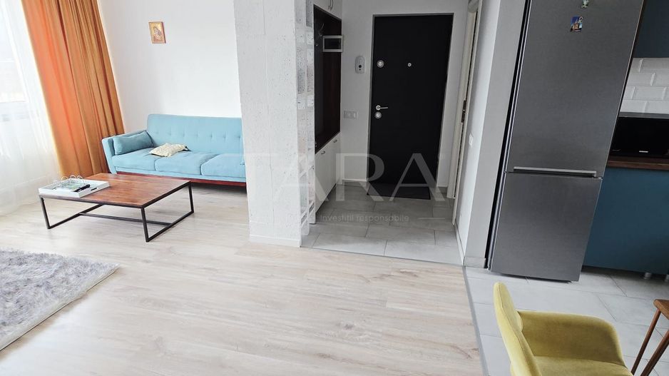 Apartament 3 camere modern cu parcare, zona Terra. - Poză 3
