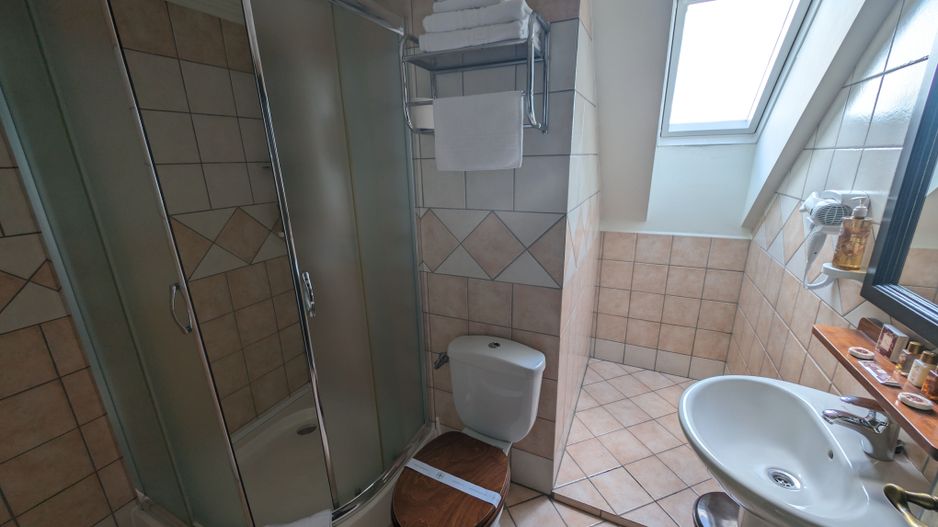 Imobil comercial P+2E+M - 28 Camere - Poză 11