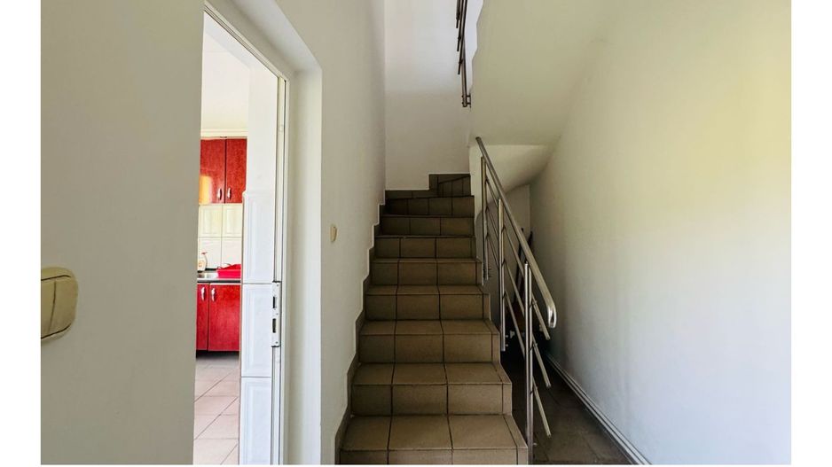 De inchiriat cladire comerciala potential P+M Gradiste Arad - Poză 16