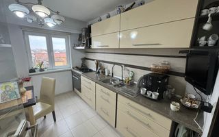 Decomandat si spatios - Poză 18