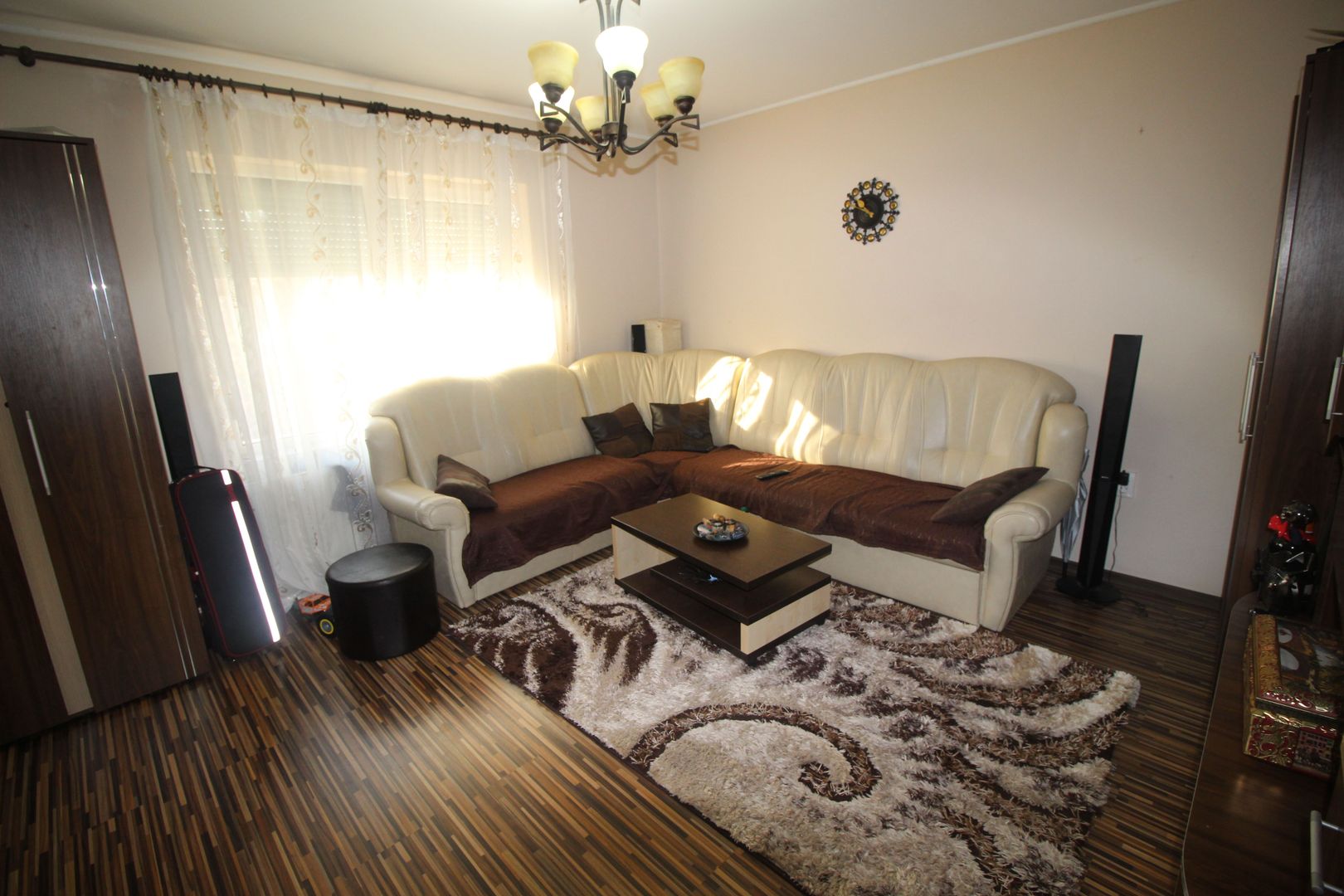 CASA-ZONA MEHALA CU DOUA FRONTURI - Poză 2