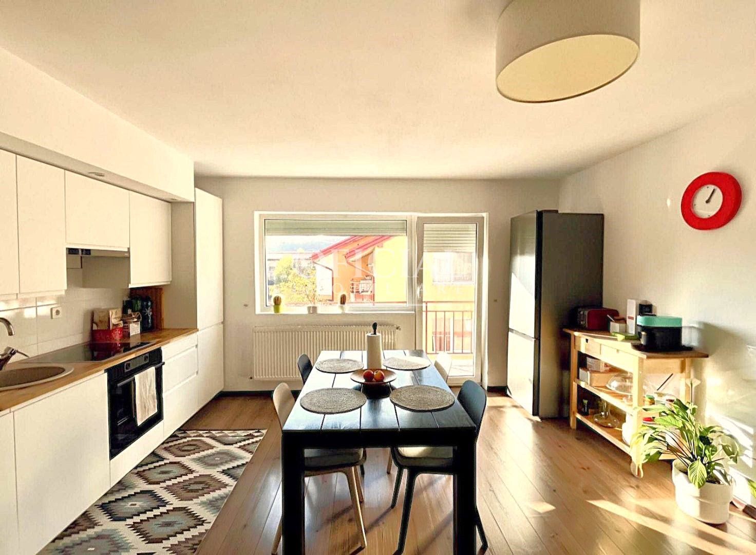 Apartament 3 camere | Parcare | 64 mp | Zona Eroilor | Floresti - Poză 1