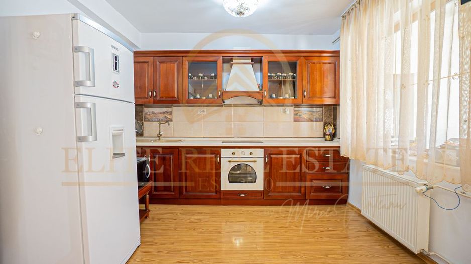 Ovidiu Sud - Zona premium - Vila impozanta, curte mare, garaj, terasa! - Poză 26