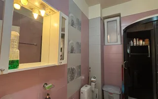 Apartament spatios si complet renovat - Poză 11