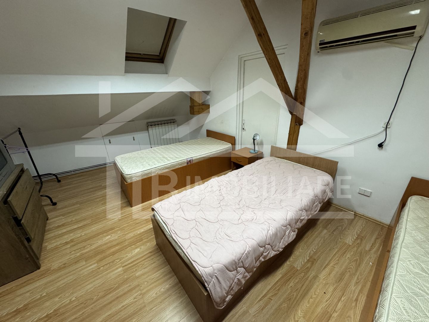 Apartament de 5 camere, 135mp, zona Petrom - Poză 8