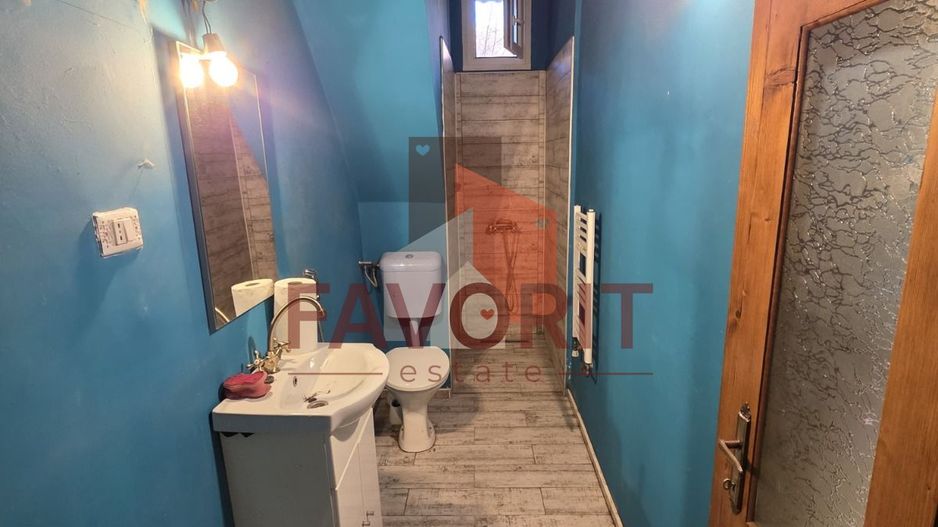 1 camera | centrala proprie | curte generoasa | zona excelenta | - Poză 7