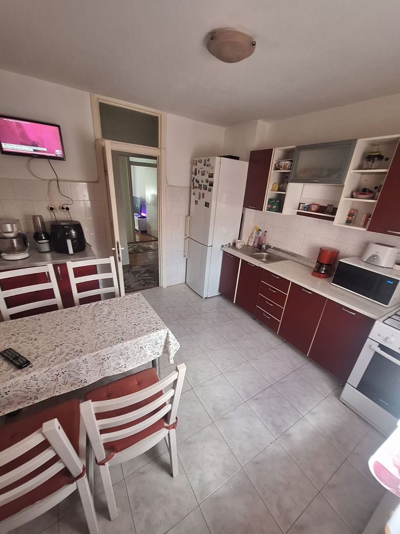 Girocului | 3 Camere | Etaj 2 | Decomandat | Centrala proprie | Clima - Poză 2