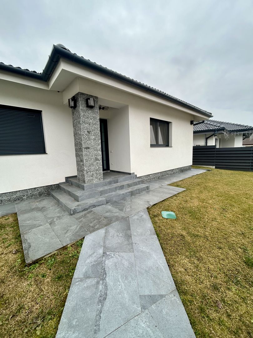 Casă premium 4 camere Zona Oncea - Poză 1