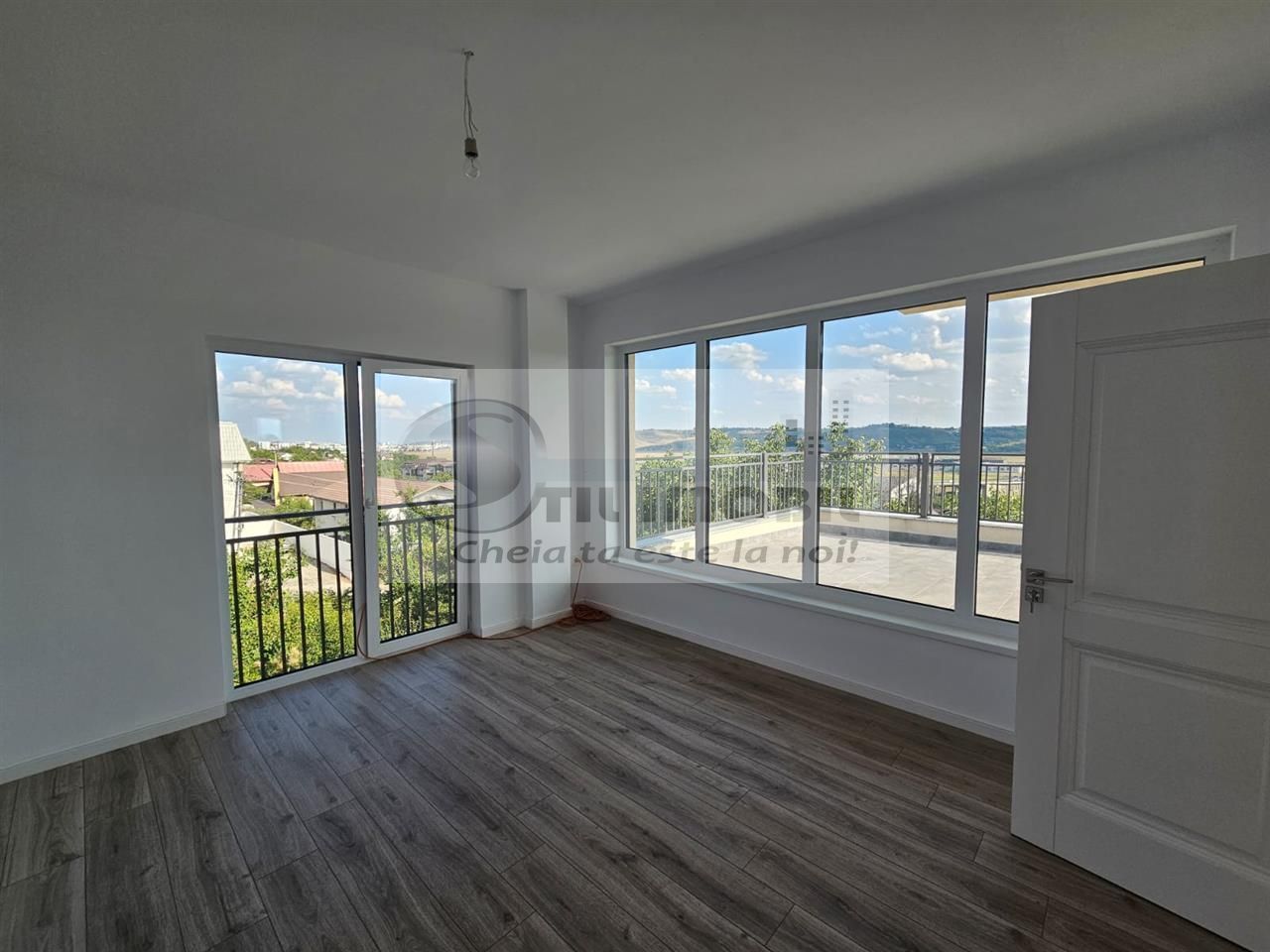 Duplex Exclusivist - P+2 - 100metri strada principala - Poză 5